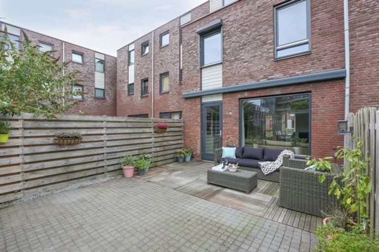 Spacious 4-bedroom house in Weidevenne - Image 26