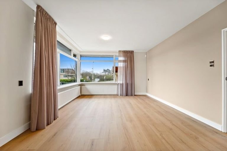 Renovated villa near the sea - Image 23