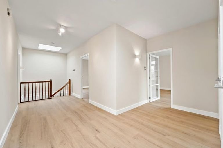 Renovated villa near the sea - Image 17