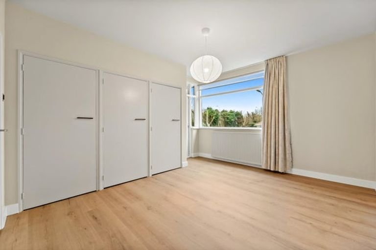 Renovated villa near the sea - Image 37