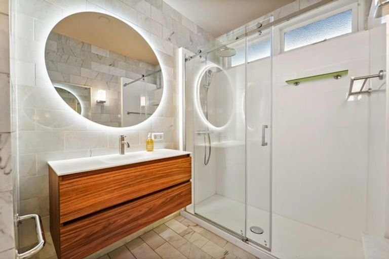 Renovated villa near the sea - Image 34