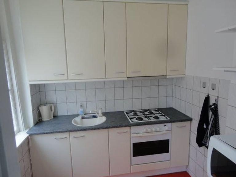Licht appartement met ensuite in centrum - Afbeelding 6