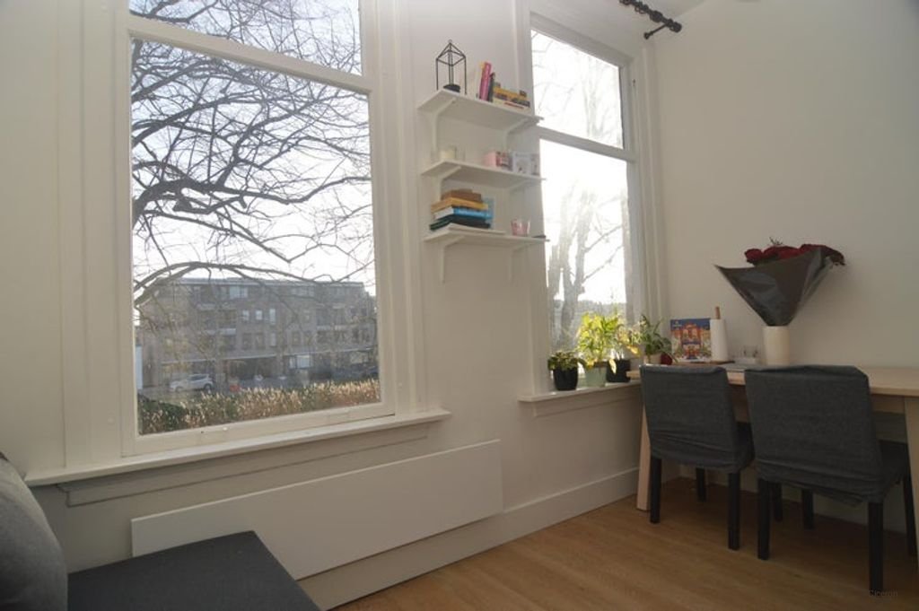 Moderne studio met uitzicht op de singel - Afbeelding 2