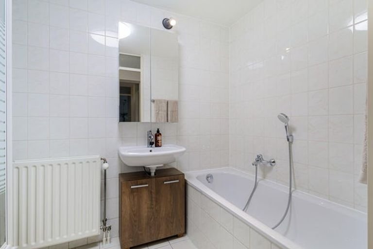 Gemeubileerd appartement met garage in Stadshart - Afbeelding 13