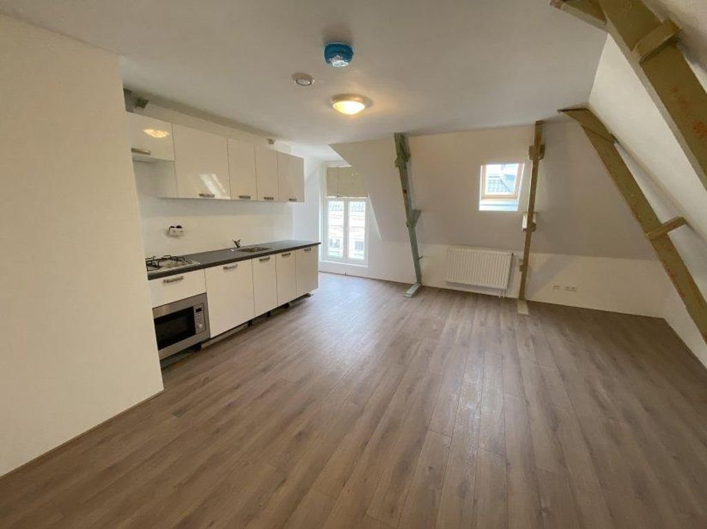 Modern apartment in the heart of Assen - Image 1