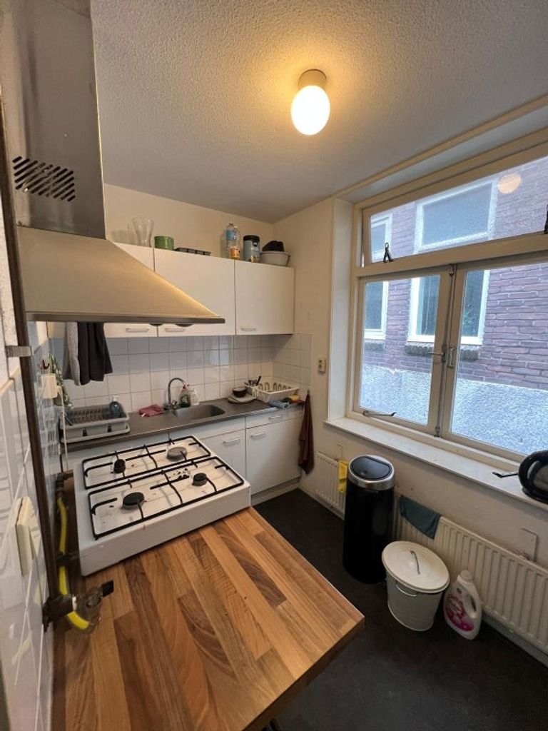 Bright room (15m²) at the Rademarkt - Image 3