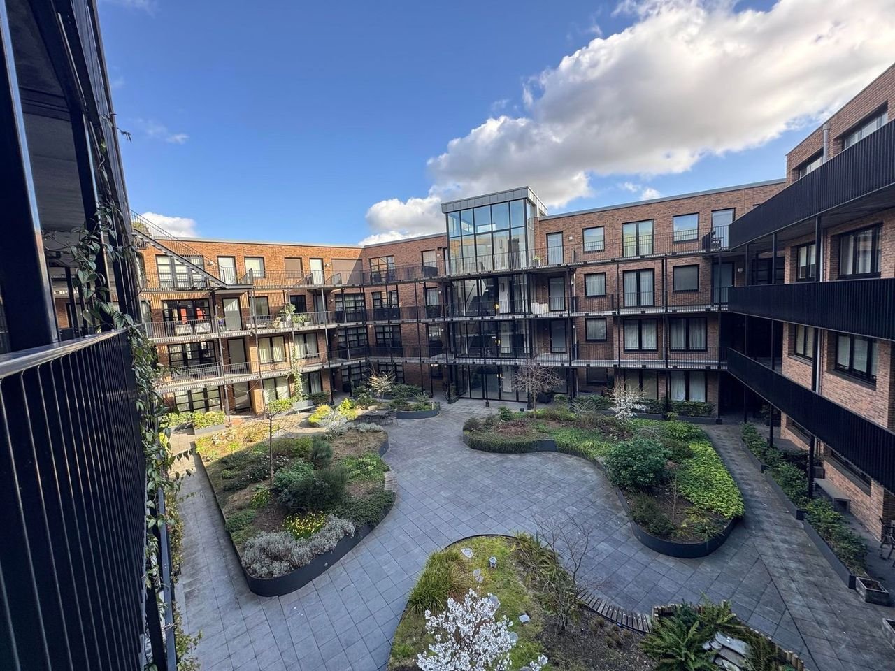 84 m2 wonen aan Vredenburg - Afbeelding 1