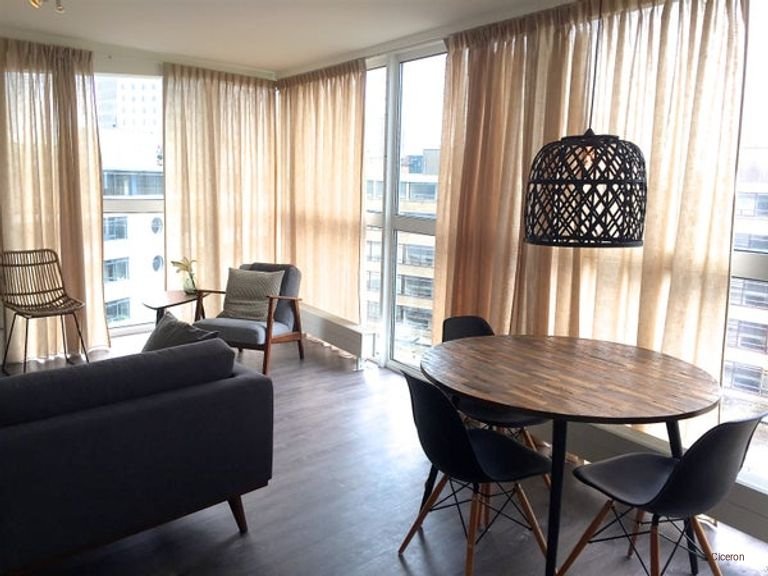 Bright 4-room apartment Stadsdriehoek - Image 2