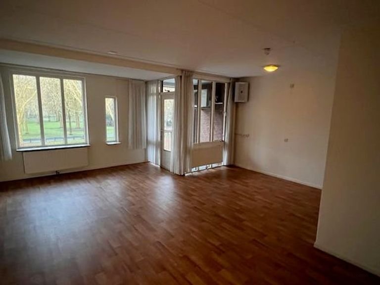 Studentenstudio bij station en park - Afbeelding 2