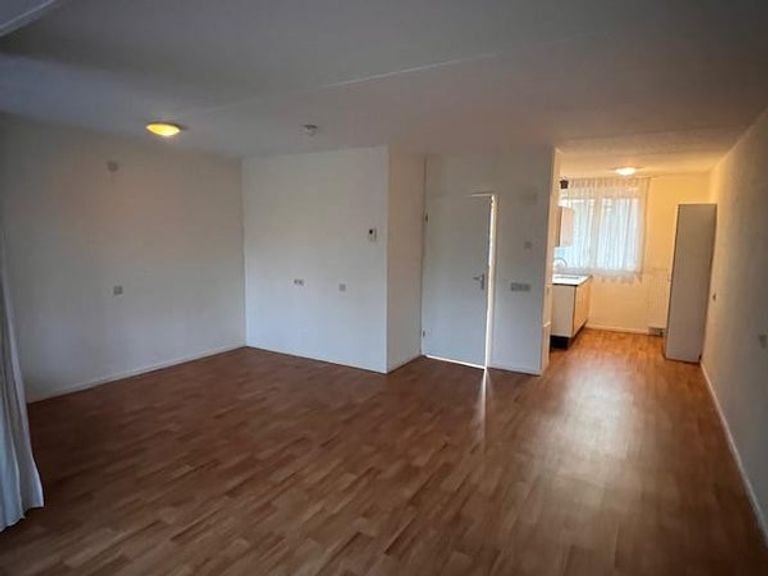 Studentenstudio bij station en park - Afbeelding 3