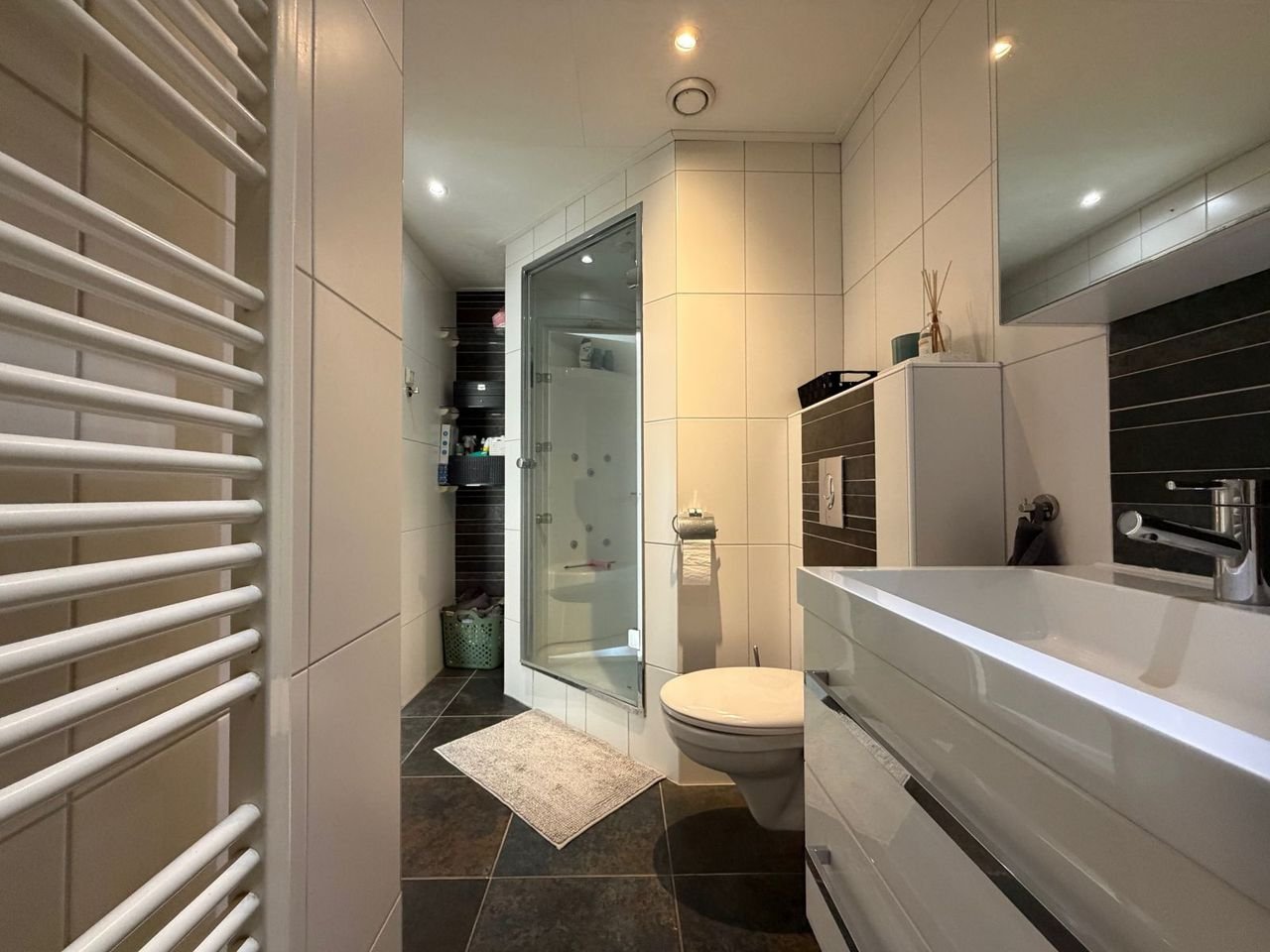 Maisonette on Oudestraat with balcony - Image 12