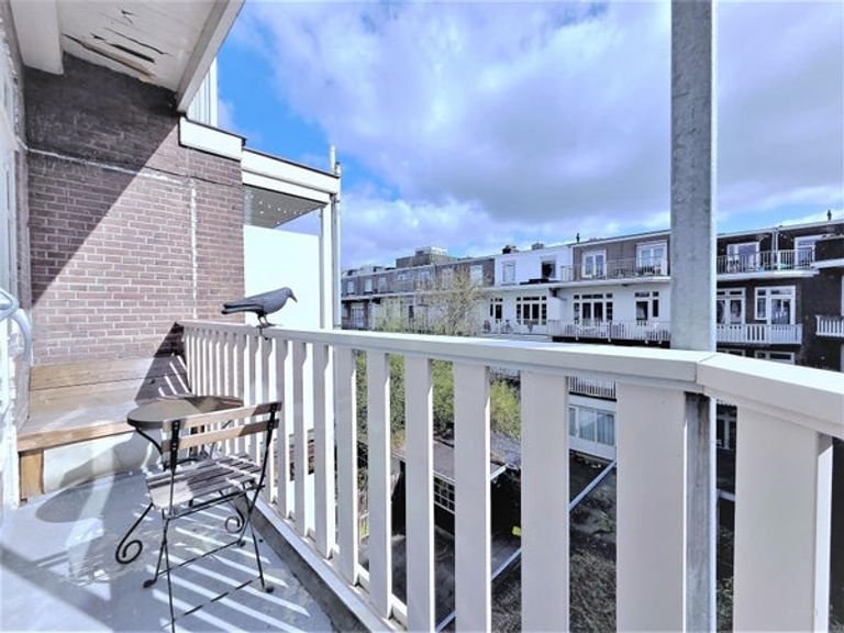 Dubbel bovenhuis met groot dakterras in de Rivierenbuurt - Afbeelding 11