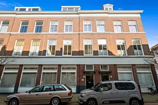5-bedroom house in Zeeheldenkwartier