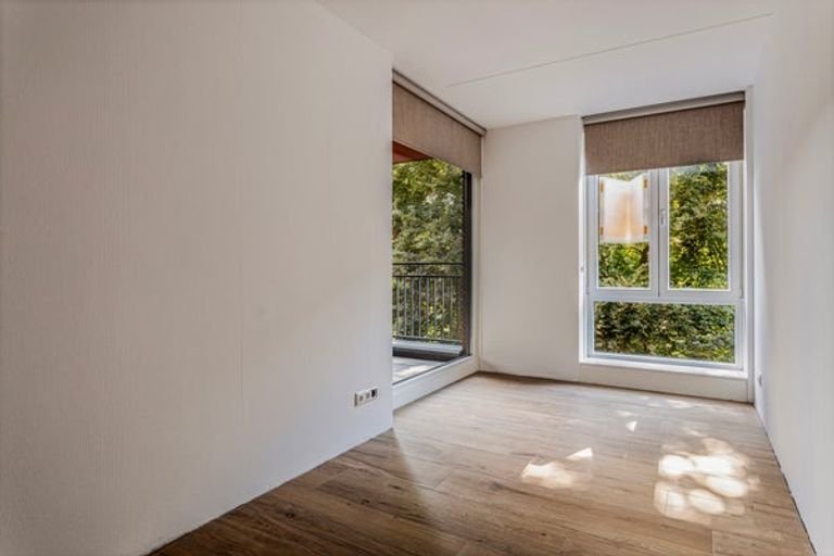 Modern appartement aan het Polverpark - Afbeelding 24