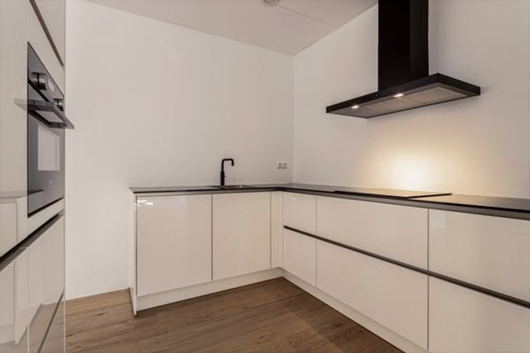 Modern appartement aan het Polverpark - Afbeelding 16