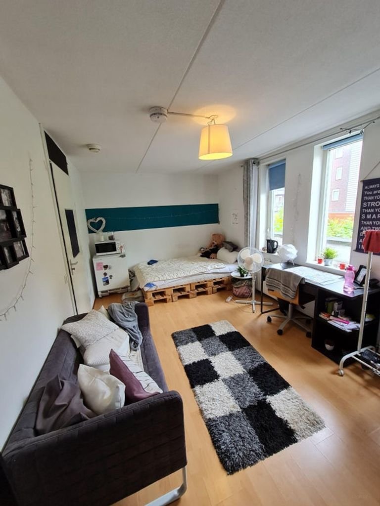 15m2 room in the Indische buurt - Image 2