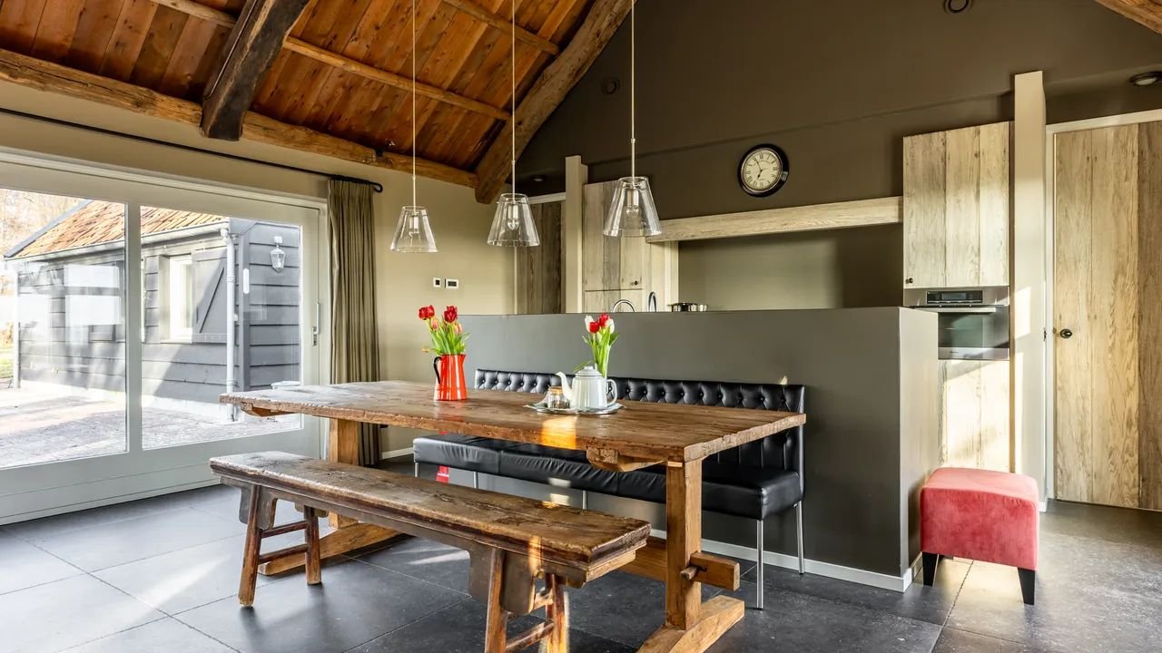 Detached living between forest and dunes - Image 9