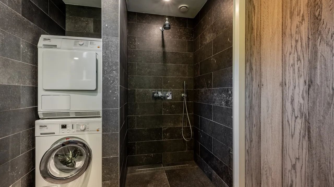 Detached living between forest and dunes - Image 15