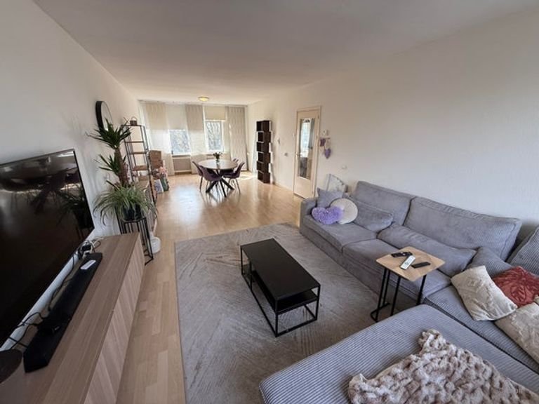 Ruim appartement met balkon in Belfort - Afbeelding 2