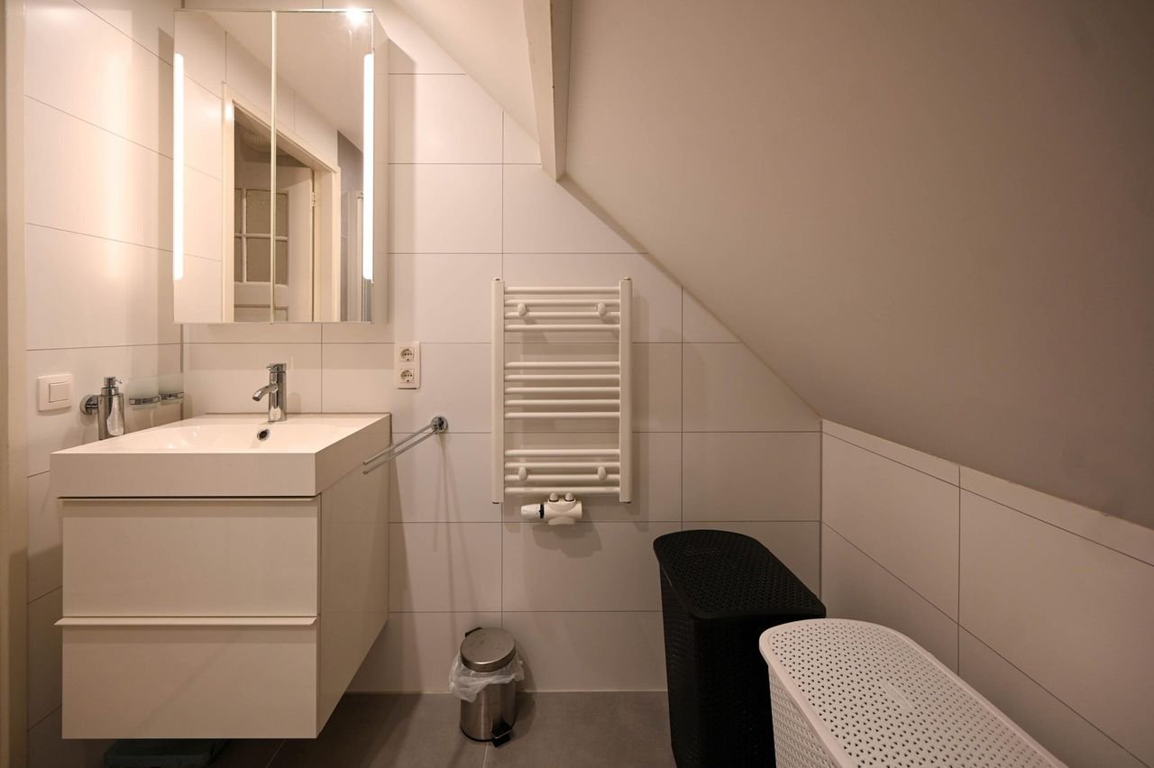 Bright 2-bedroom apartment in Blijdorp - Image 13