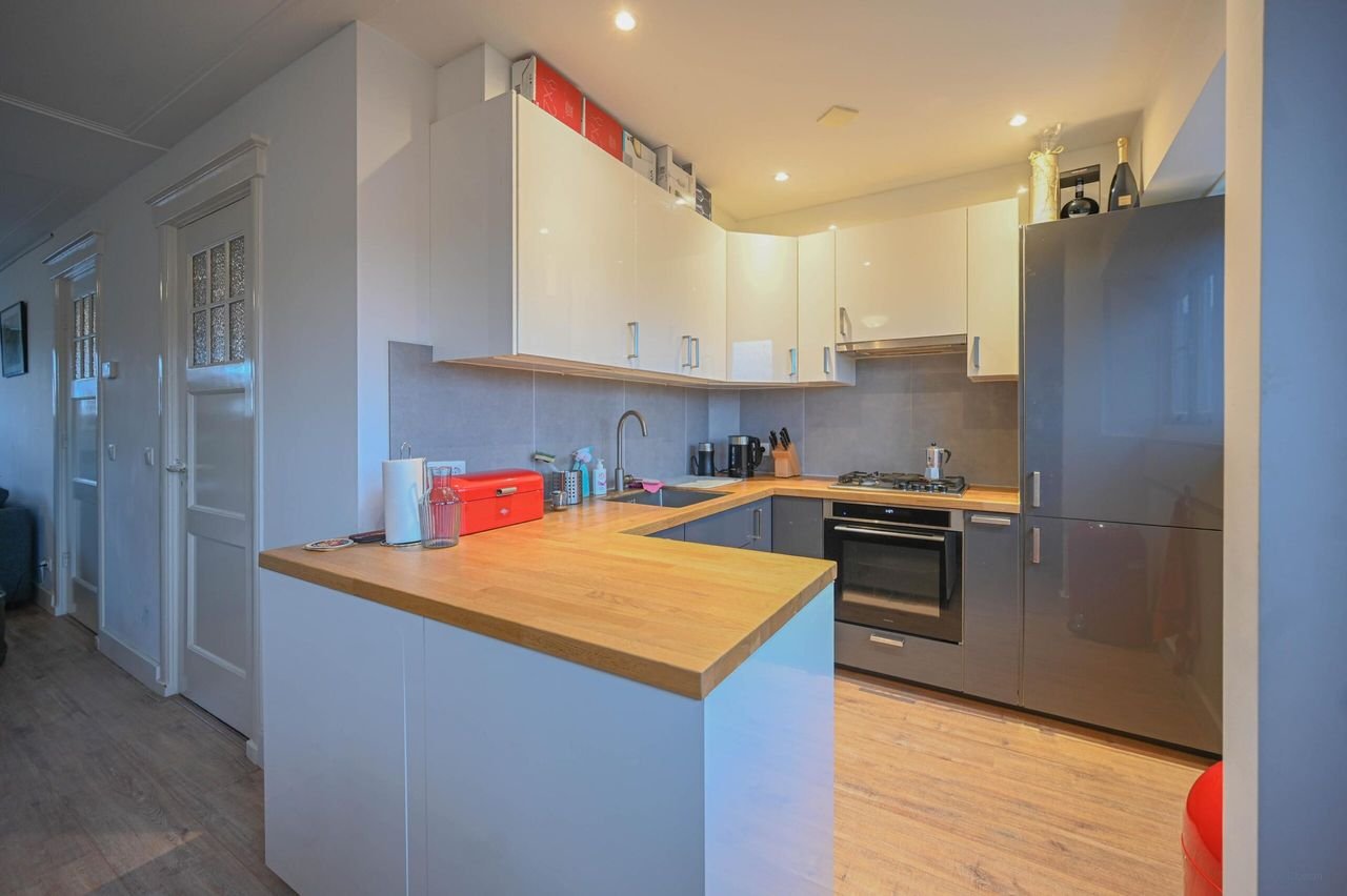 Bright 2-bedroom apartment in Blijdorp - Image 4