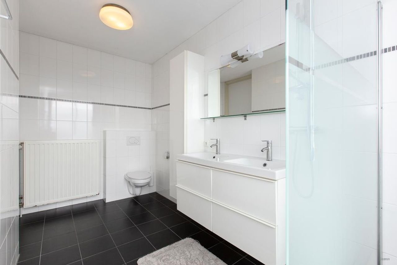 Riant 3-kamerappartement aan het Vredenburg - Afbeelding 18