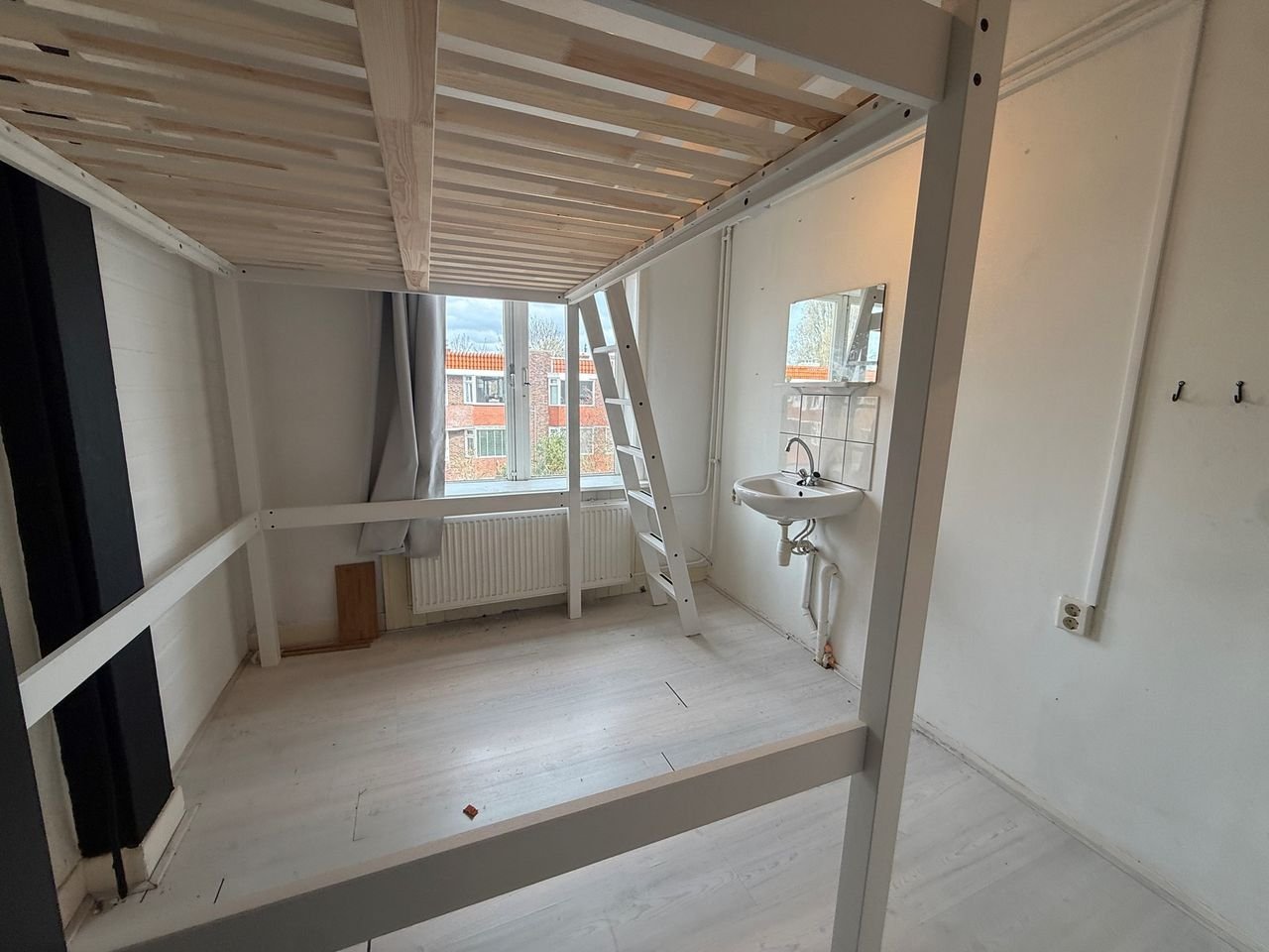 Knusse kamer in de Korrewegwijk - Afbeelding 3