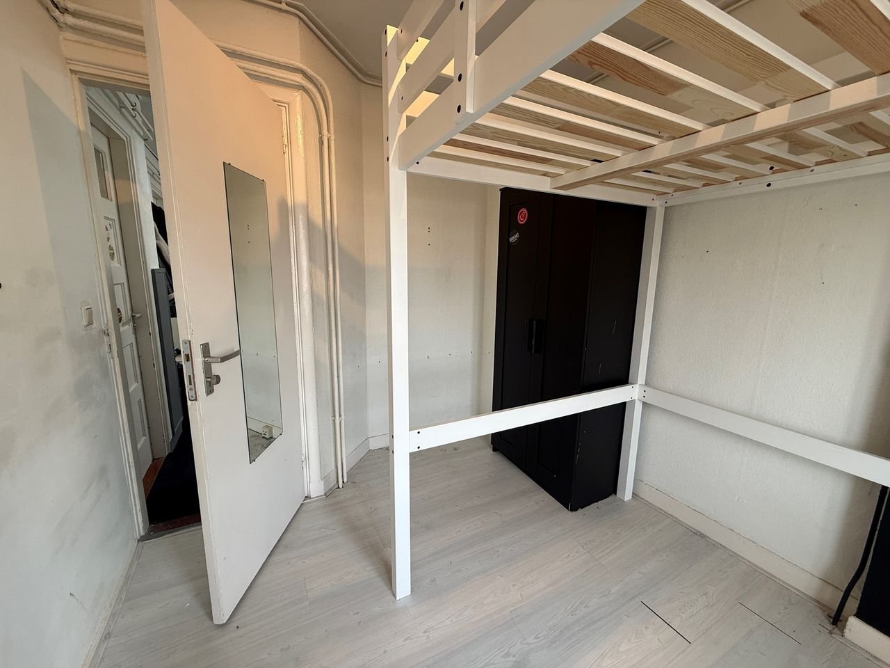 Knusse kamer in de Korrewegwijk - Afbeelding 4