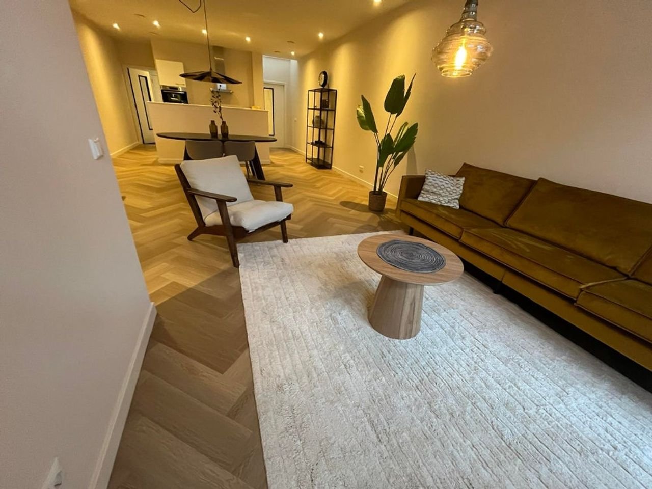 Gemeubileerd appartement met balkon - Afbeelding 5