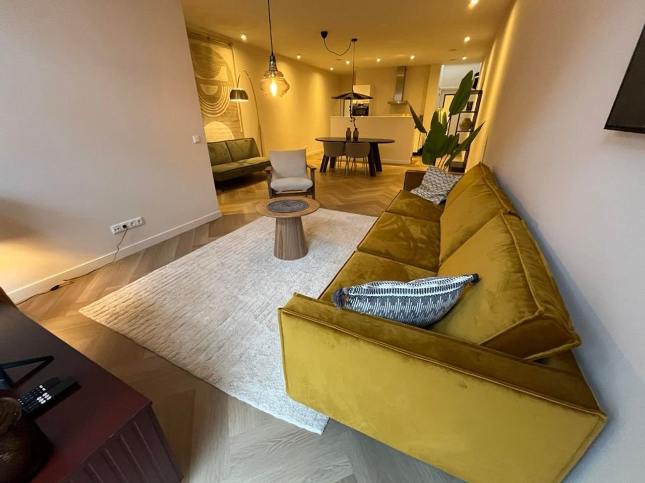 Gemeubileerd appartement met balkon - Afbeelding 4