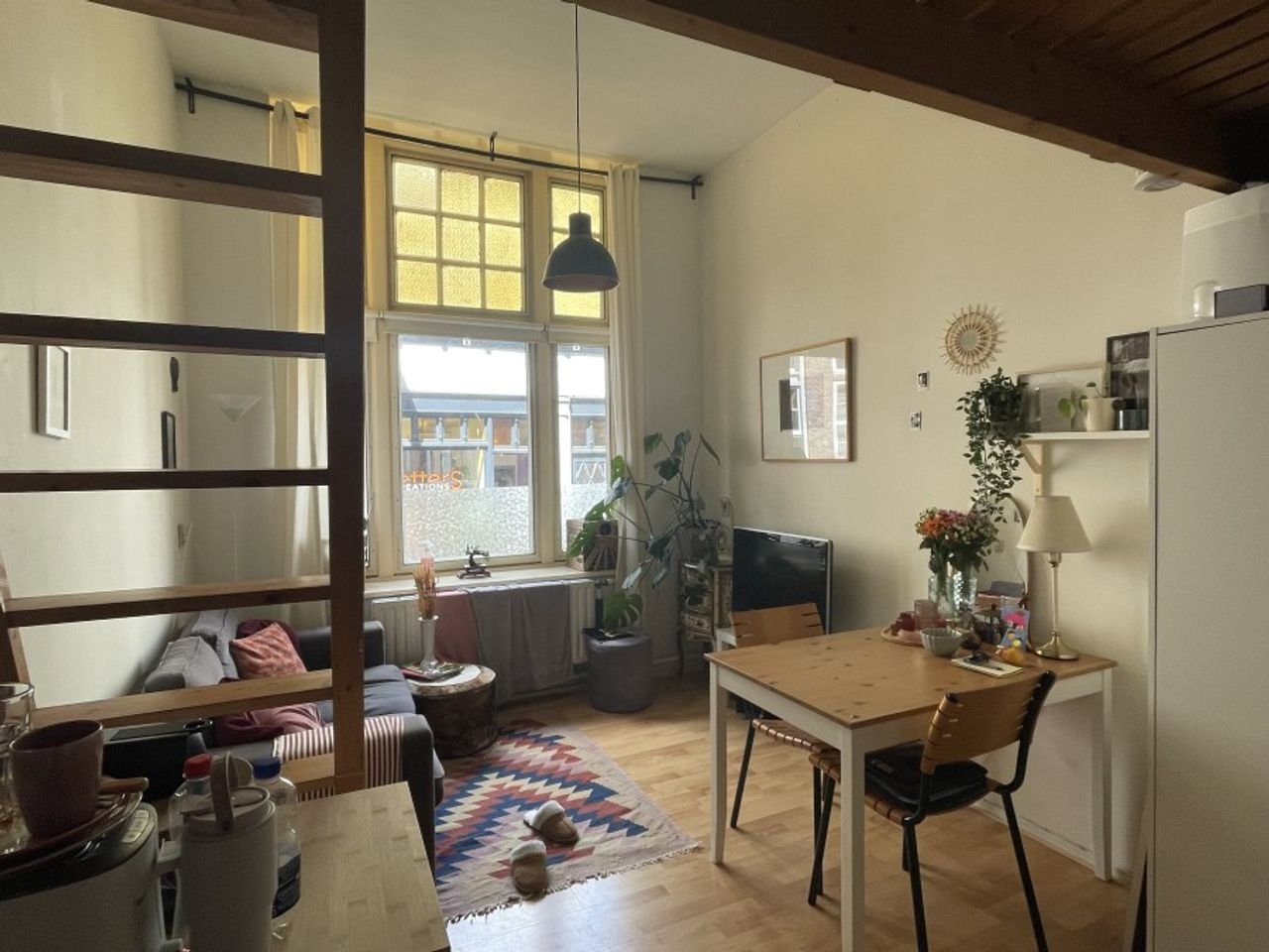 Bright student room on the Muurhuizen - Image 2