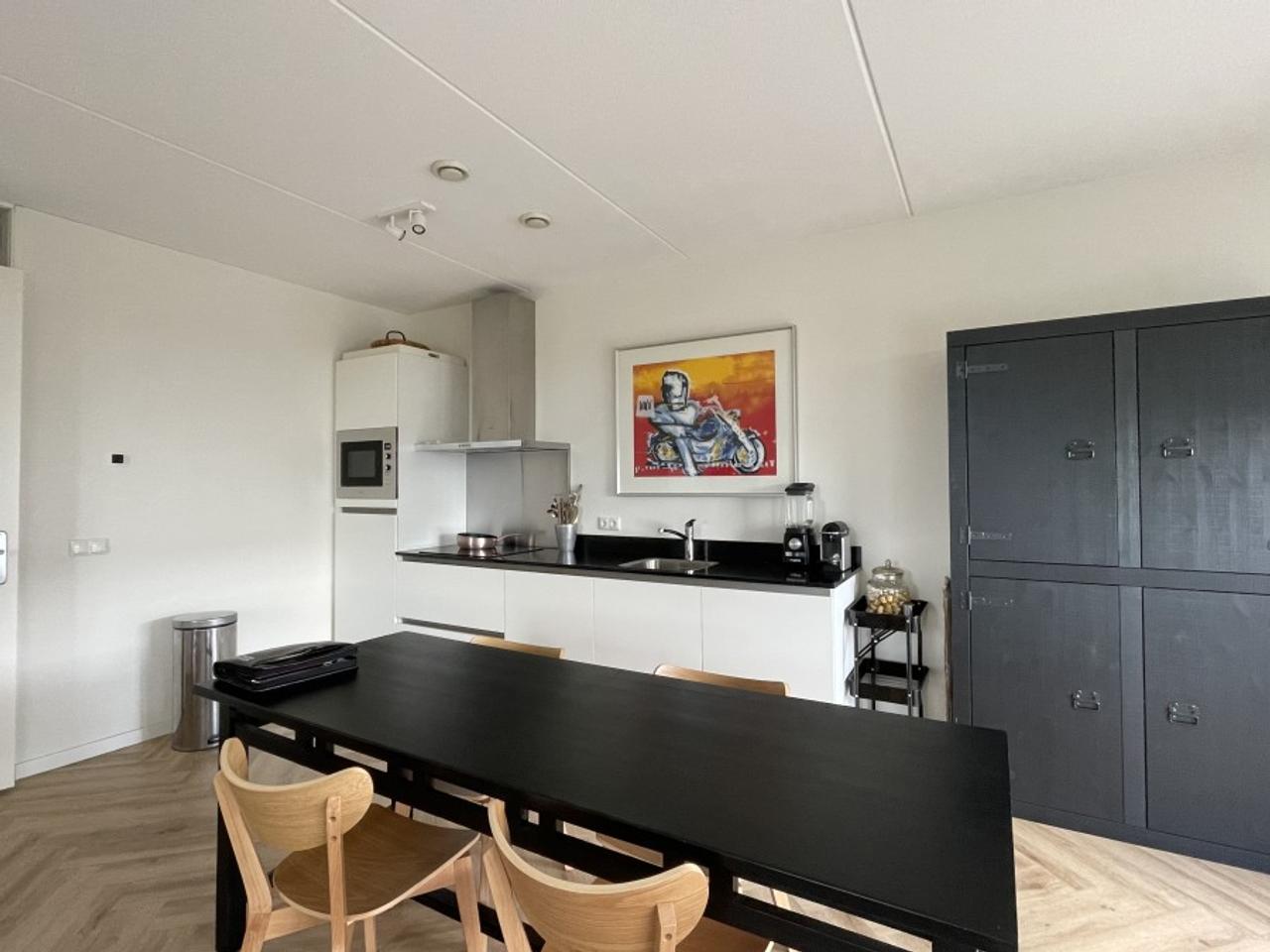 3-room apartment with large balcony in Techum - Image 3