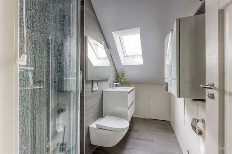 Royaal huis in Voorburg: 6 slaapkamers - Afbeelding 35