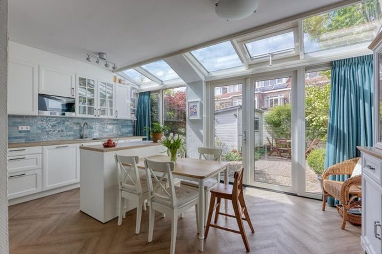 Royaal huis in Voorburg: 6 slaapkamers - Afbeelding 9