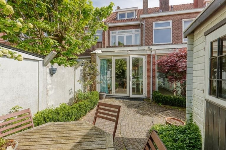 Royaal huis in Voorburg: 6 slaapkamers - Afbeelding 16