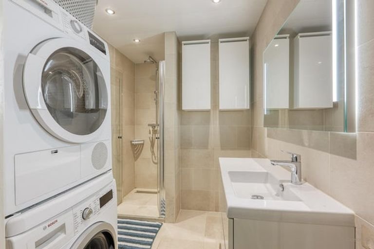 Royaal huis in Voorburg: 6 slaapkamers - Afbeelding 18