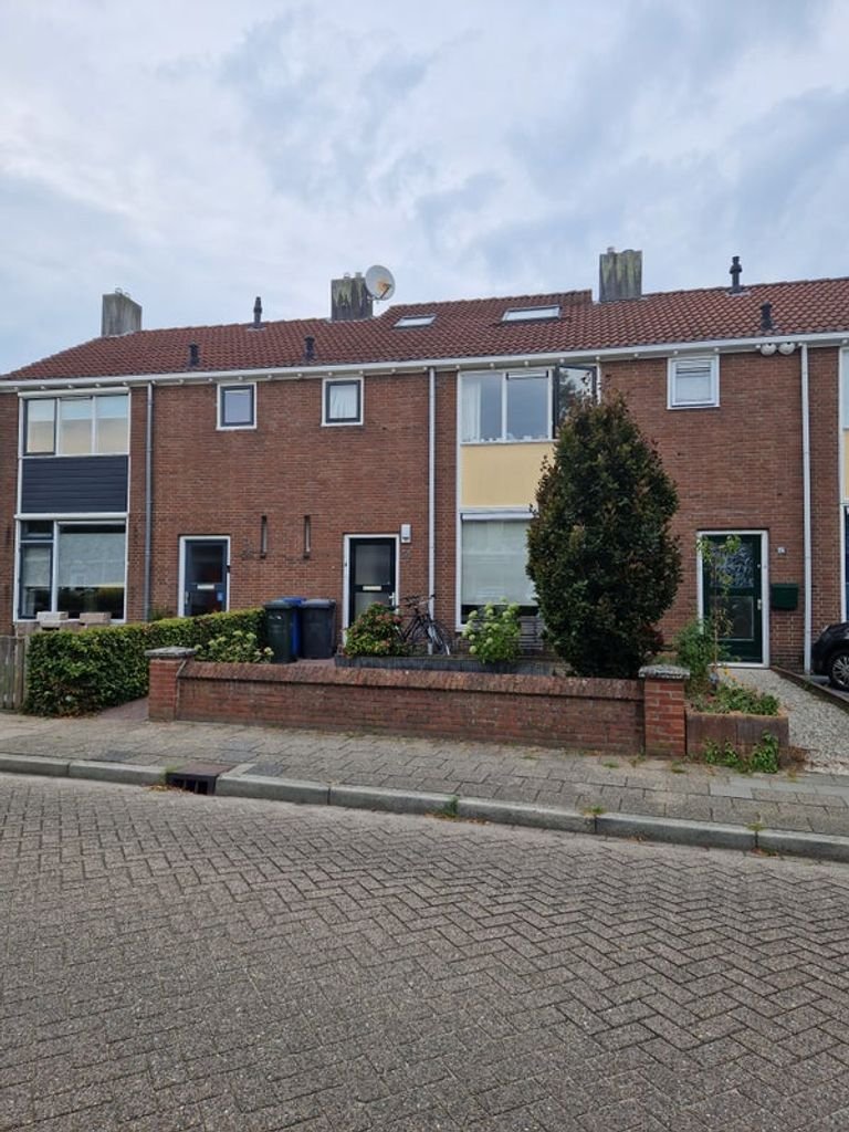 Benedenwoning met eigen tuin in Zwolle - Afbeelding 1