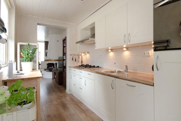 2-onder-1-kap met tuin en haard - Afbeelding 14