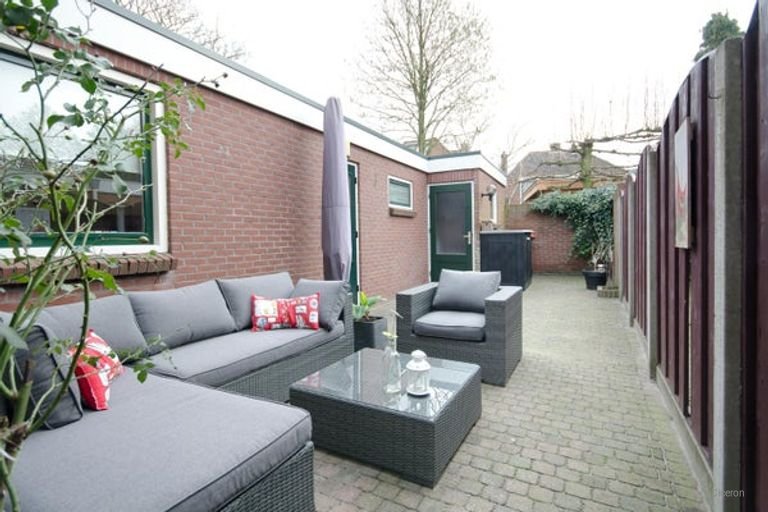2-onder-1-kap met tuin en haard - Afbeelding 3