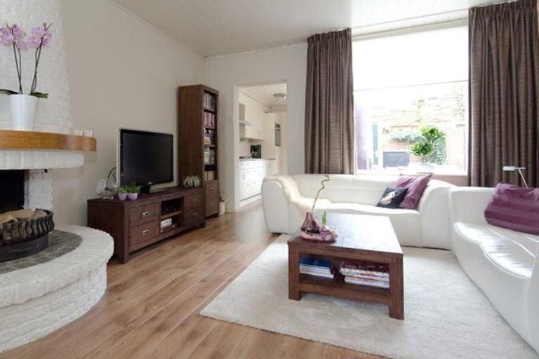 2-onder-1-kap met tuin en haard - Afbeelding 11