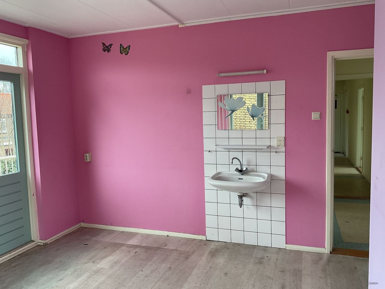 Large house with garden for 6 friends - Image 2