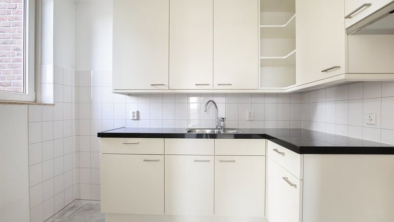 Ruim 3-kamerappartement met garage in Randwyck - Afbeelding 4