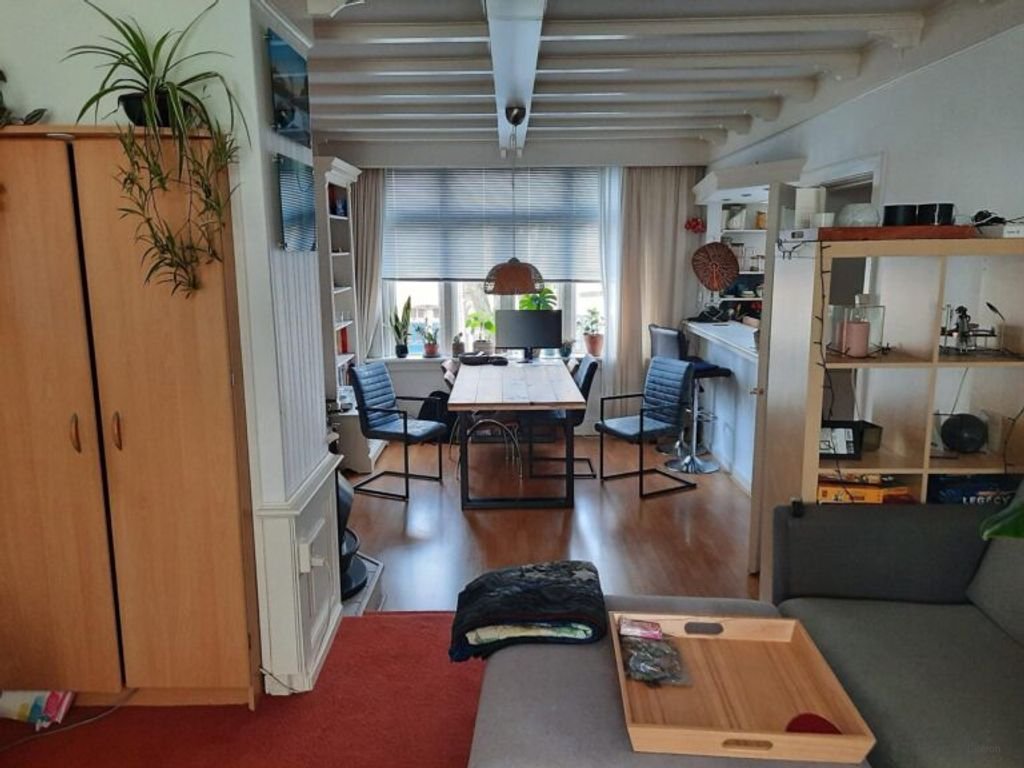 Upper-floor apartment in Nijmegen-Oost with sunny balcony - Image 2