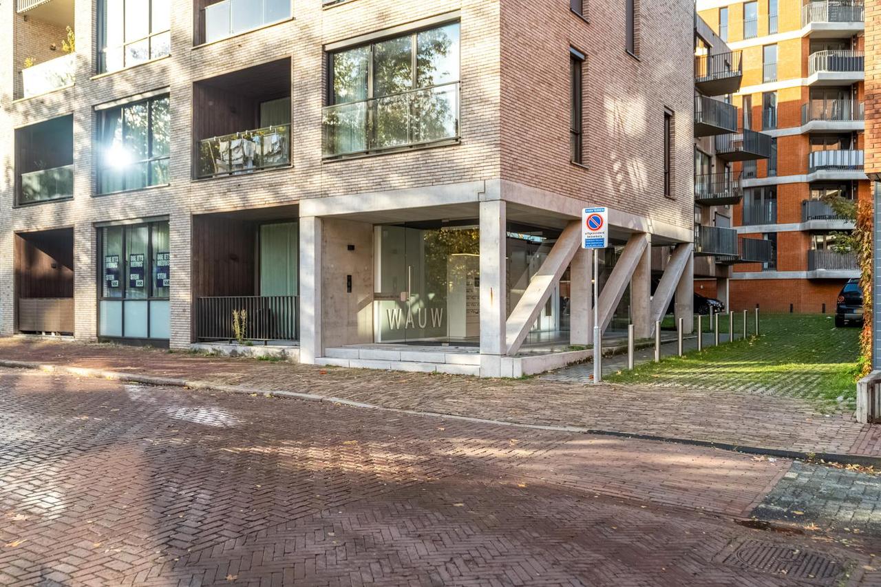 Zuidwestbalkon vlak bij station Amersfoort - Afbeelding 1