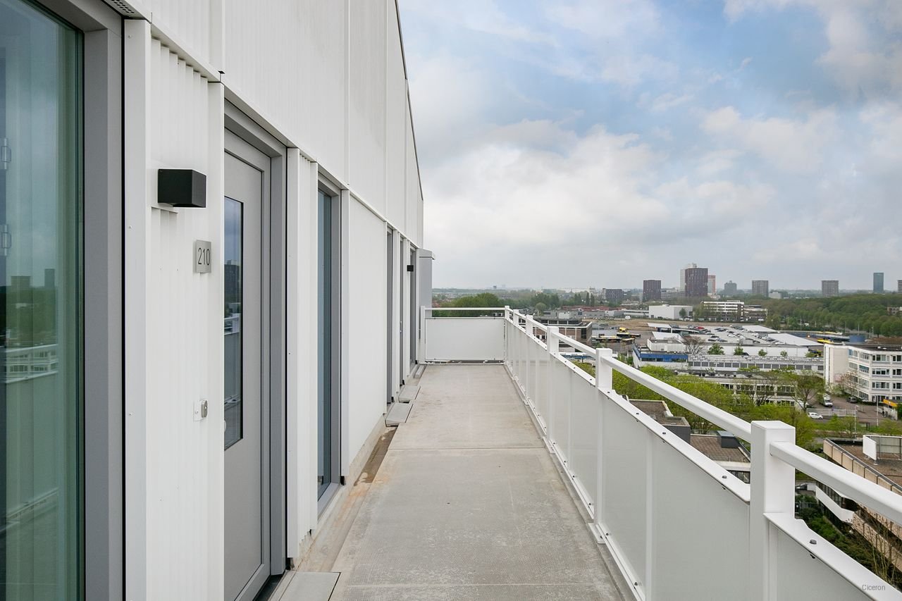 Modern appartement aan het water - Afbeelding 6