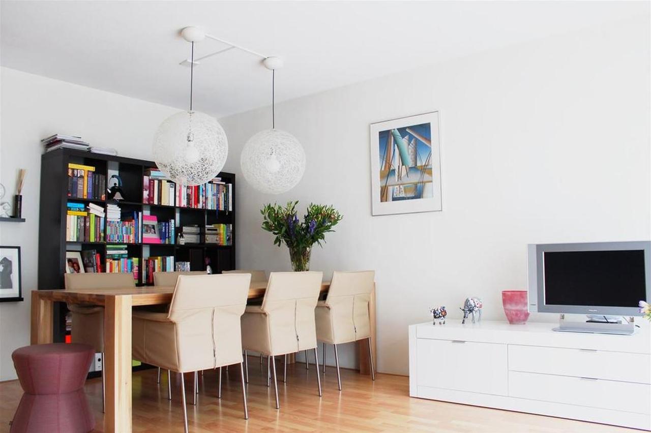 Bright 2-Bedroom Duplex with Balcony - Image 4