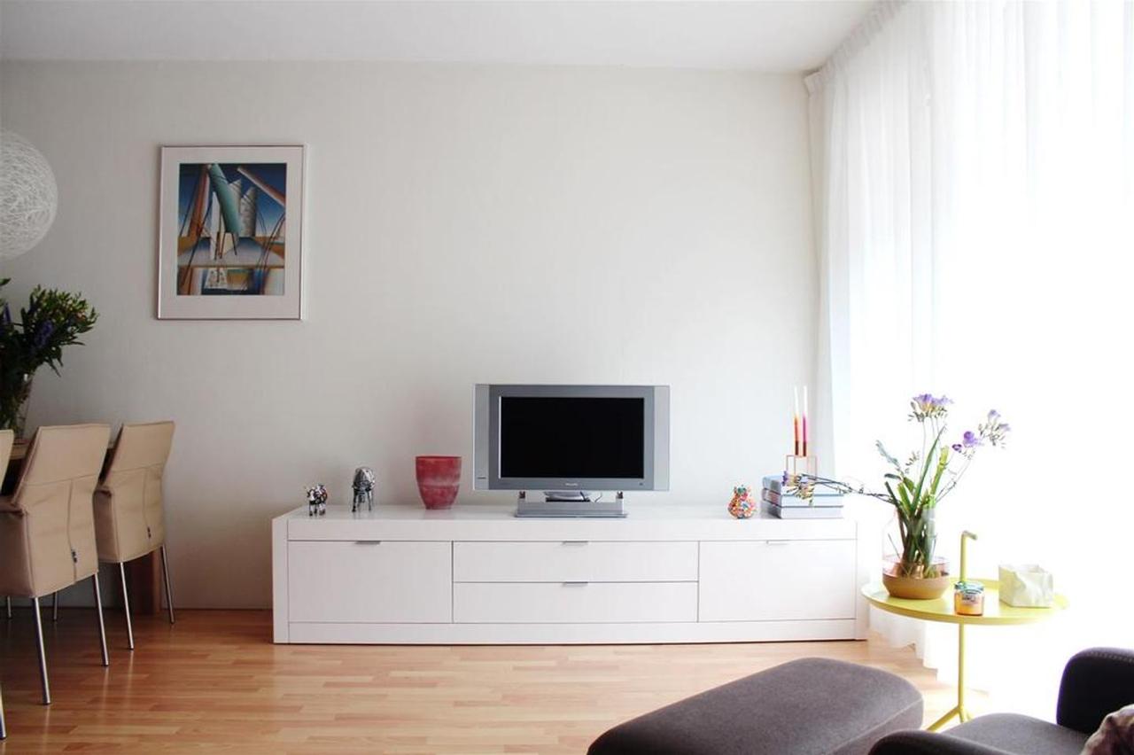 Bright 2-Bedroom Duplex with Balcony - Image 6