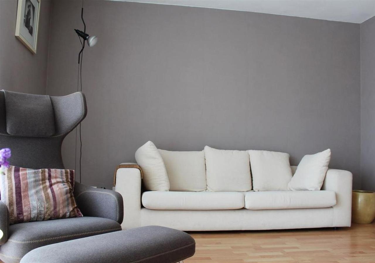 Bright 2-Bedroom Duplex with Balcony - Image 7