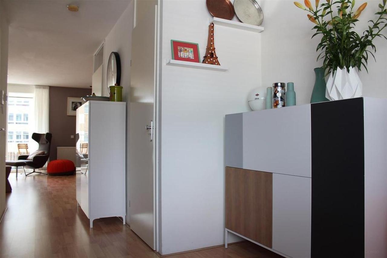 Bright 2-Bedroom Duplex with Balcony - Image 13