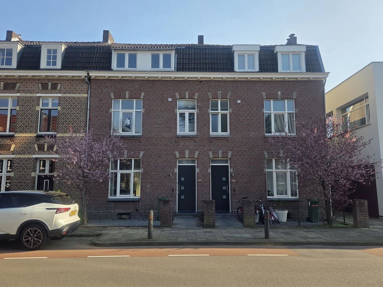 Ruim woonhuis (135m²) met tuin in Amby - Afbeelding 1